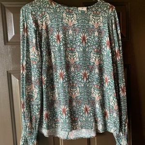 H&M boho bell sleeve printed top